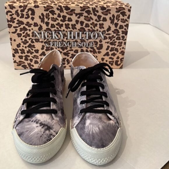 Nicky Hilton French Sole Tie-Dye Sneakers With Leopard Box Size 8 - Picture 2 of 5